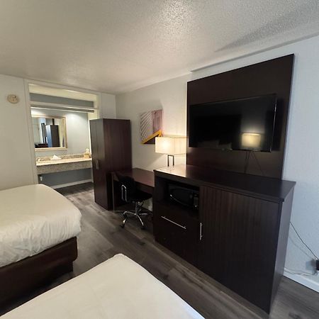 Clarion Inn & Suites Dothan South Esterno foto
