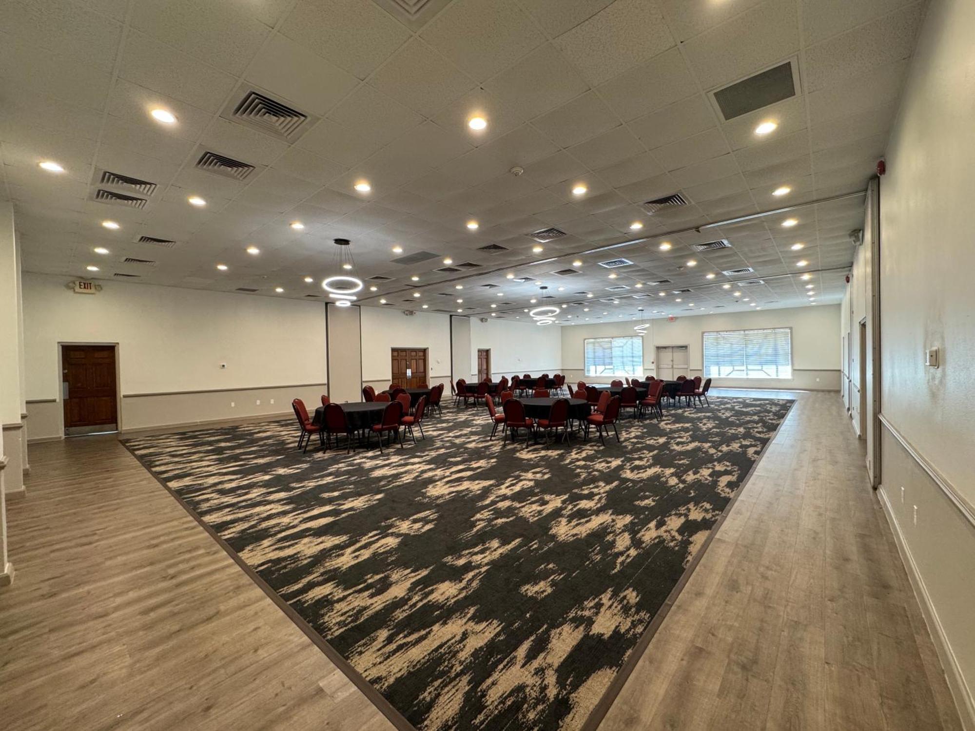 Clarion Inn & Suites Dothan South Esterno foto
