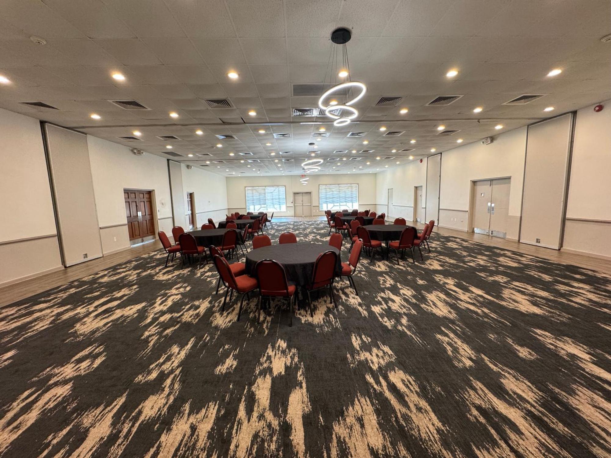 Clarion Inn & Suites Dothan South Esterno foto