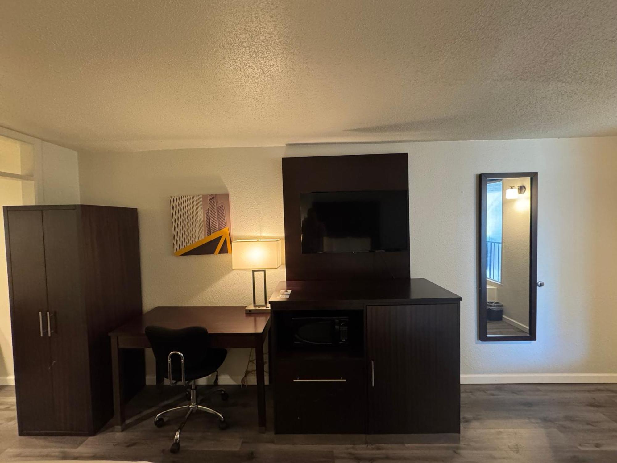 Clarion Inn & Suites Dothan South Esterno foto