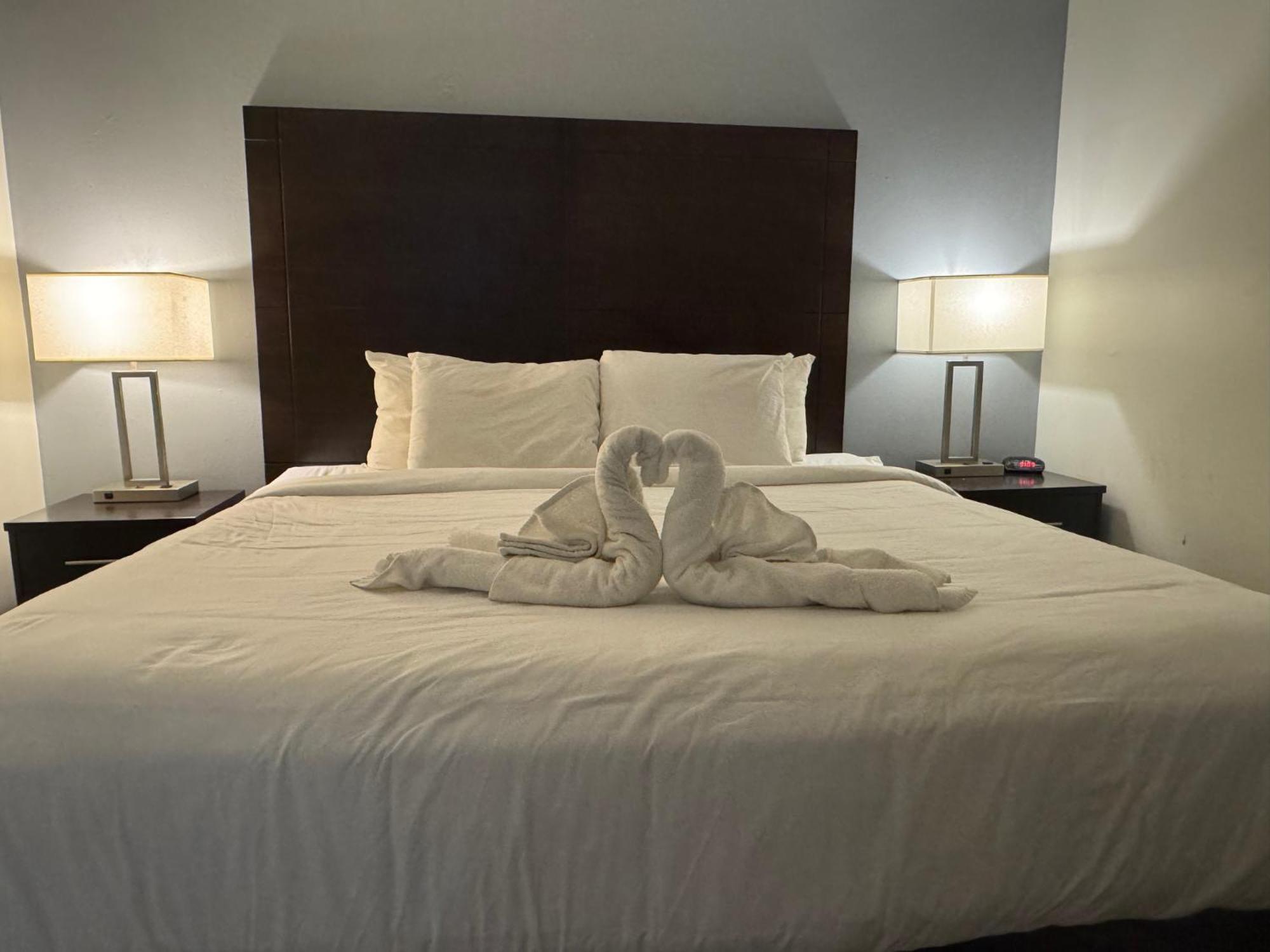 Clarion Inn & Suites Dothan South Esterno foto