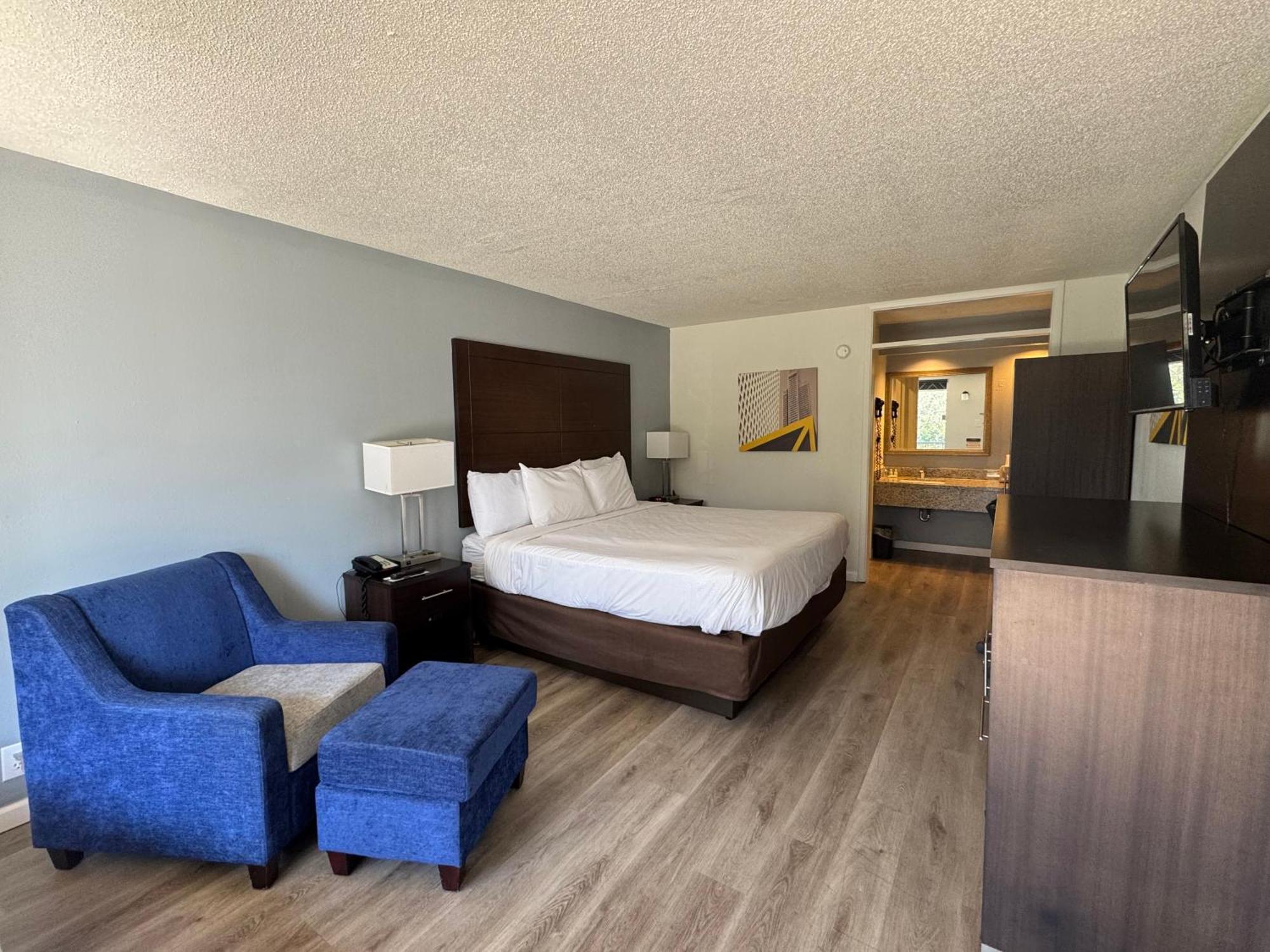 Clarion Inn & Suites Dothan South Esterno foto