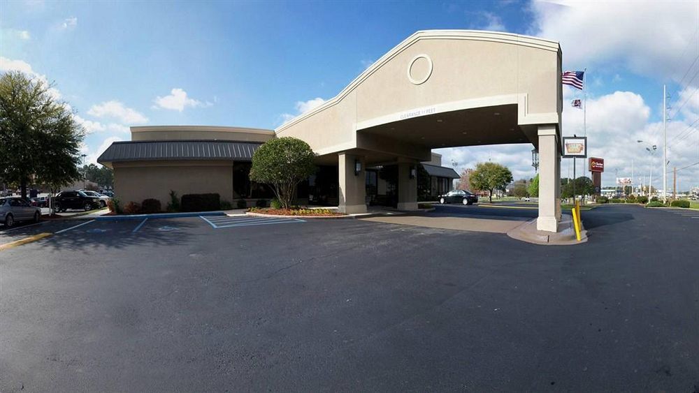 Clarion Inn & Suites Dothan South Esterno foto